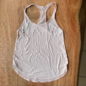 Lululemon 105 F singlet light pink